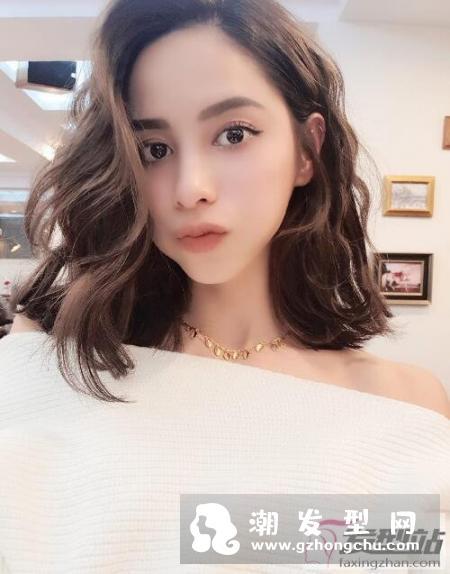 时尚美妆部落客,打算成立服饰品牌,朝电商路线发展