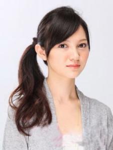 夏天女生怎样扎头发凉快 头发油腻了怎么办