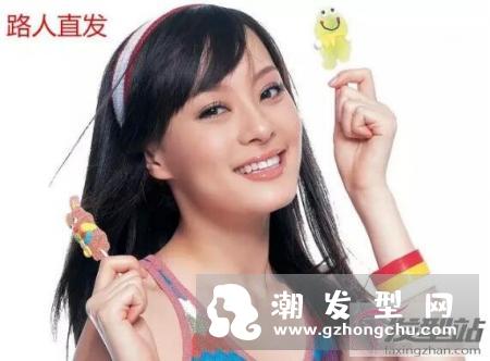 脸大的女生如何显小脸？短发＋刘海＝瘦脸武器！