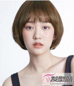 女生韩式短发发型 清新减龄换一种美法