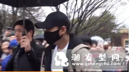 李敏镐寸头照片曝光 再次证明寸头是检验颜值的最高标准！
