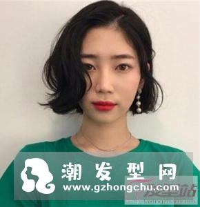 2019流行短发发型女 齐嘴短发美得刚刚好
