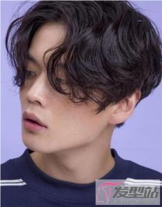 男中分发型怎么留好看 10款帅气中分发型了解一下