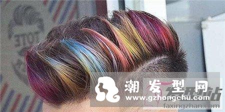 两鬓剃男短寸飞机头 率性利落打造型男气质
