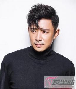 男生留什么发型好看 二八分短发修颜帅气