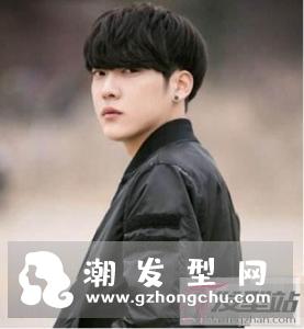 齐刘海锅盖头洋气又减龄,看上去年轻了好几岁