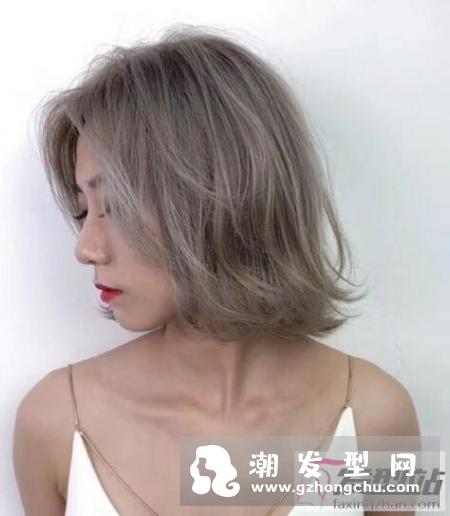 有多少女孩年纪轻轻就开始面龄秃头的危机呢?