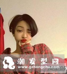 帅气中性风短发很适合年轻女生的一款短发