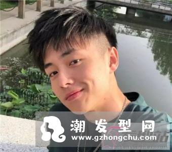 男生短发2019潮流发型 吸睛酷炫打造时尚潮男
