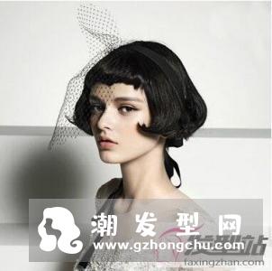 戴上珍珠发箍,轻松打造淑女范