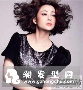 女生短发爆炸头发型 超个性发型展现你的另一面