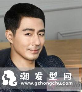 简约干练的男士短发 低调中彰显洋气质感