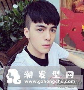 男生齐刘海无鬓角发型 既耍得了帅又卖得了萌