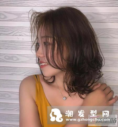 短发长长过程很丑？这些发型帮你美上天！