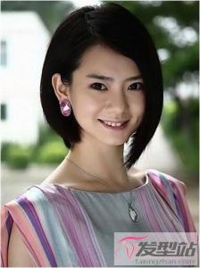 女生偏分短发发型 修颜时尚秒变小脸
