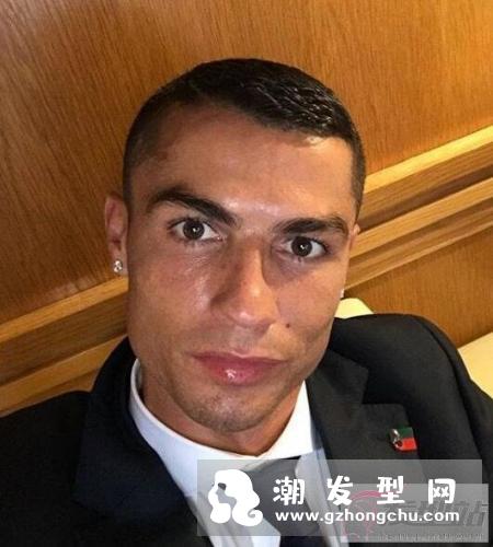 短发发型男阳光寸头 集潮流和清爽于一身非常阳刚