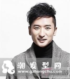 男生发型超短发铲两边 层次感修剪变帅气潮男
