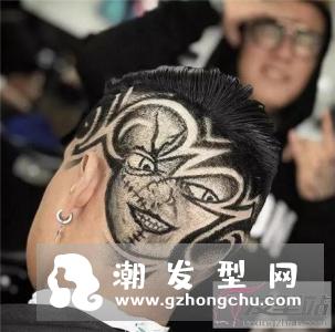 男生头发怎么剪好看 后脑雕刻发型成热门