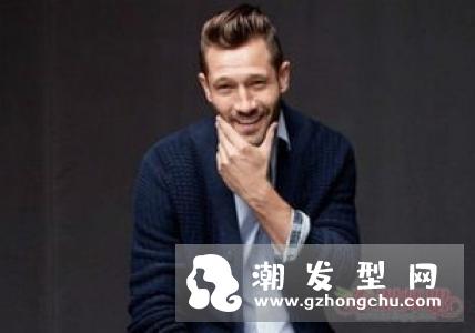 穿白衬衫配什么发型 适合白衬衫男士气质发型