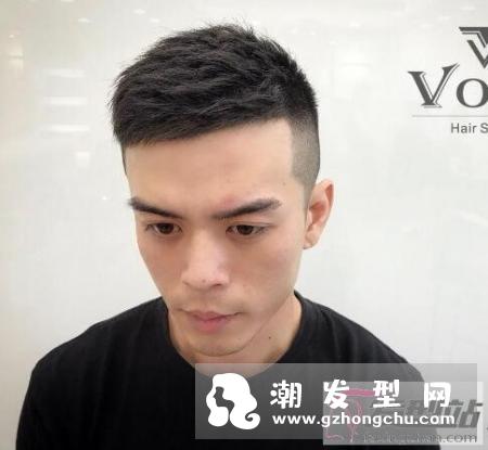 男士渐变式短发 风格与舒适度同时拥有