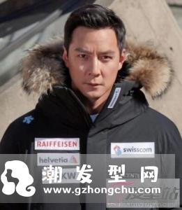 M型发际线适合的发型 这么剪拯救发际线提升颜值