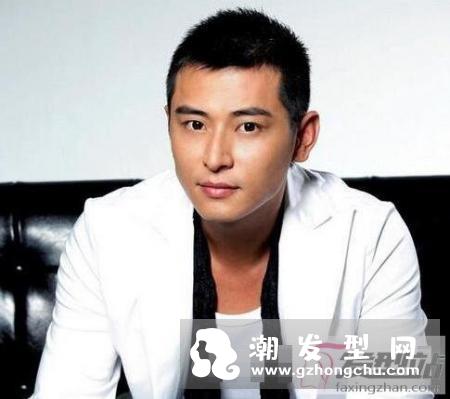 李敏镐寸头照片曝光 再次证明寸头是检验颜值的最高标准！