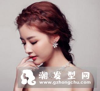 小个子圆脸新娘适合什么发型 无刘海蓬松盘发很气质