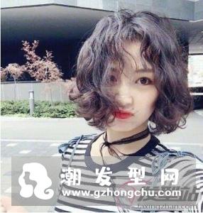 短发凌乱卷怎么打理好看 动态美才是短发该有的样子