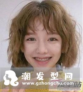 女生短发烫微卷好看吗 灵动优雅打造魅力可人儿