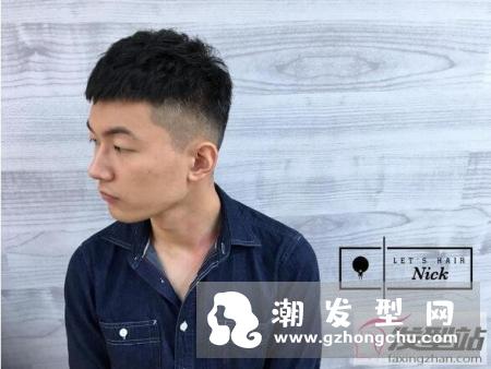 男生短发怎么剪好看 两边铲纹理剪裁set一下就帅气出门