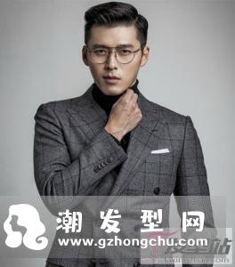 简约却帅气十足,让男生更加富有魅力
