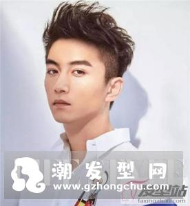 两边铲光男生短发发型 今年剪这款式最帅气