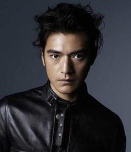 方脸适合什么发型男 选对发型显男性阳刚一面