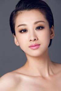 复古发型短发女款 低调质感韵味十足