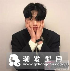 潮男今年流行发 帅气心形刘海