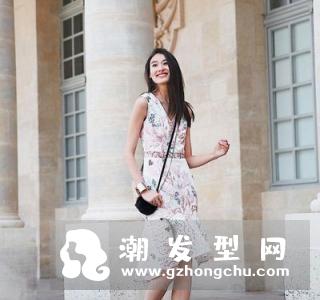 王诗晴发型图片 一头长发好冷艳