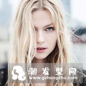 短发染什么颜色洋气 吸睛发色变时尚潮女