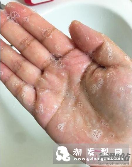 花王植萃弱酸洗发水长效洁味型怎么样 性价比不高？看看评测怎么说