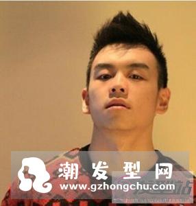 男生火箭头发型推荐 帅气吸睛制造高回头率