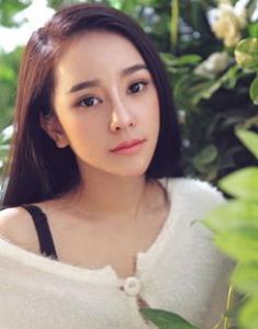 乔欣适合什么发型 属于什么脸型