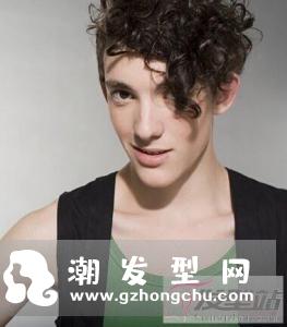男生头发多剪什么短发 量身定做尽显发量优势