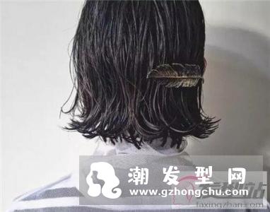 短发流行“湿发发型” 油头湿感制造性感