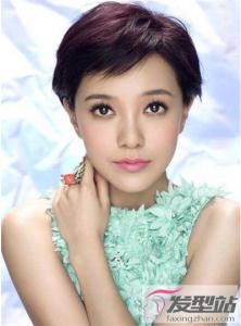 精干的女生短发发型 清爽利落气场全开