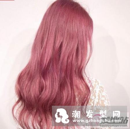 如何防止染过的头发过早掉色 不同发色护理方法不同