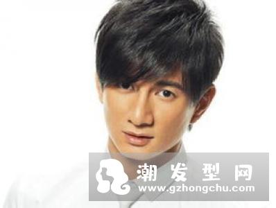 男生留什么发型好看 二八分短发修颜帅气
