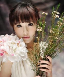 女生短发怎么剪好看 齐脸短发塑造小脸型