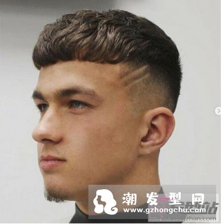 男生发型锅盖头铲两边 欧美Textured Crop发型超流行