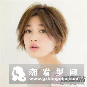 大饼脸最适合的9款短发 时尚减龄还你精致小脸