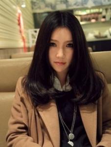 女生适合剪什么短发 包脸短发打造巴掌脸