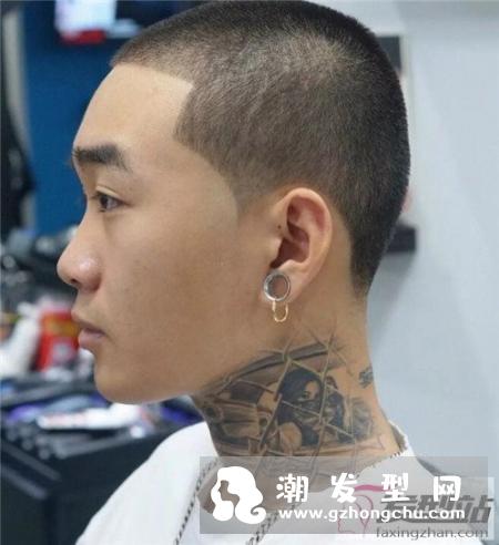 男生发型两面铲光 提升颜值毫无压力